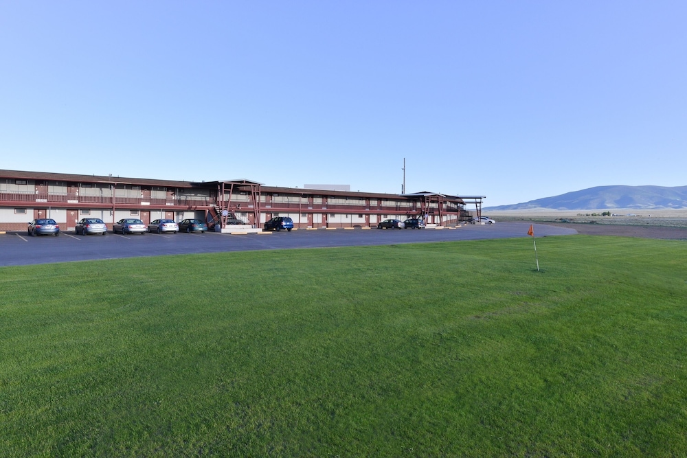 Pet Friendly Best Western Movie Manor in Monte Vista, Colorado