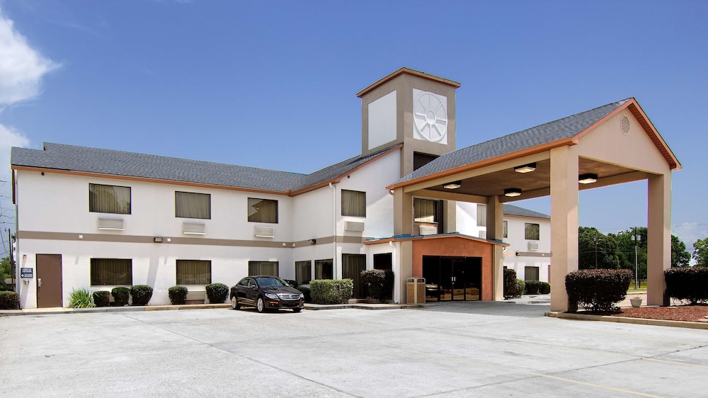 Pet Friendly Best Western Ville Platte in Ville Platte, Louisiana