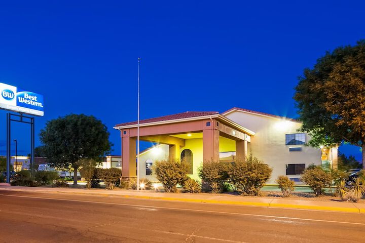 Pet Friendly Best Western Socorro Hotel & Suites in Socorro, New Mexico