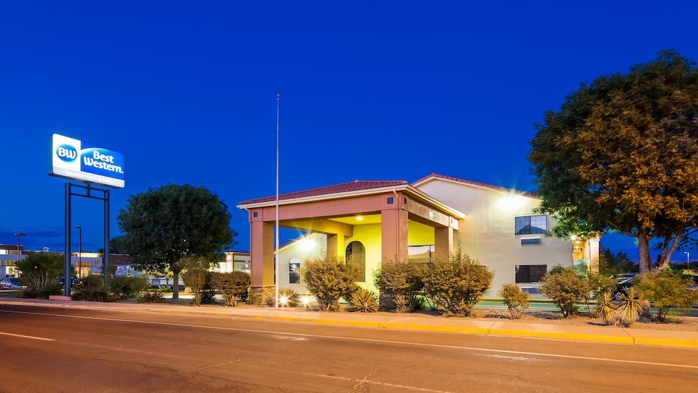 5 Best Verified Pet Friendly Hotels In Socorro With Weight Limits Pet Fees