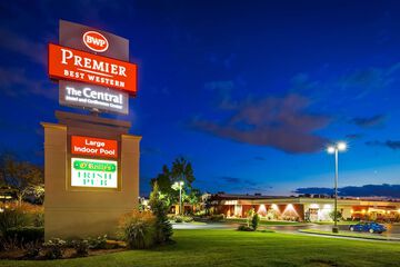 Pet Friendly Best Western Premier The Central Hotel & Conference Center in Harrisburg, Pennsylvania