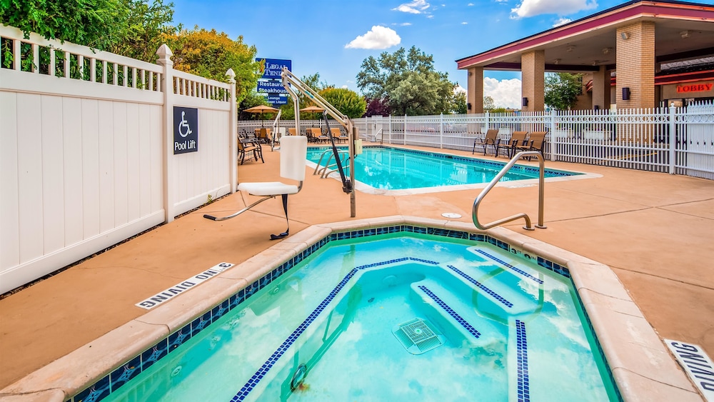 Pet Friendly Best Western Dunmar Inn in Evanston, Wyoming