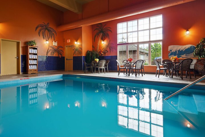 Pet Friendly Best Western Plus Fredericton Hotel & Suites in Fredericton, New Brunswick