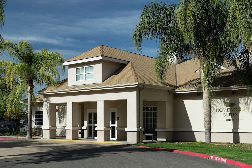 Pet Friendly Homewood Suites by Hilton Fresno Airport/Clovis in Clovis, California