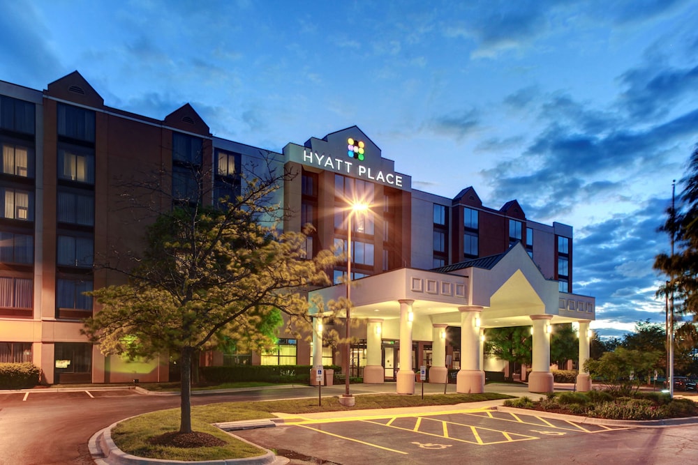 Pet Friendly Hyatt Place Itasca in Elk Grove Village, Illinois