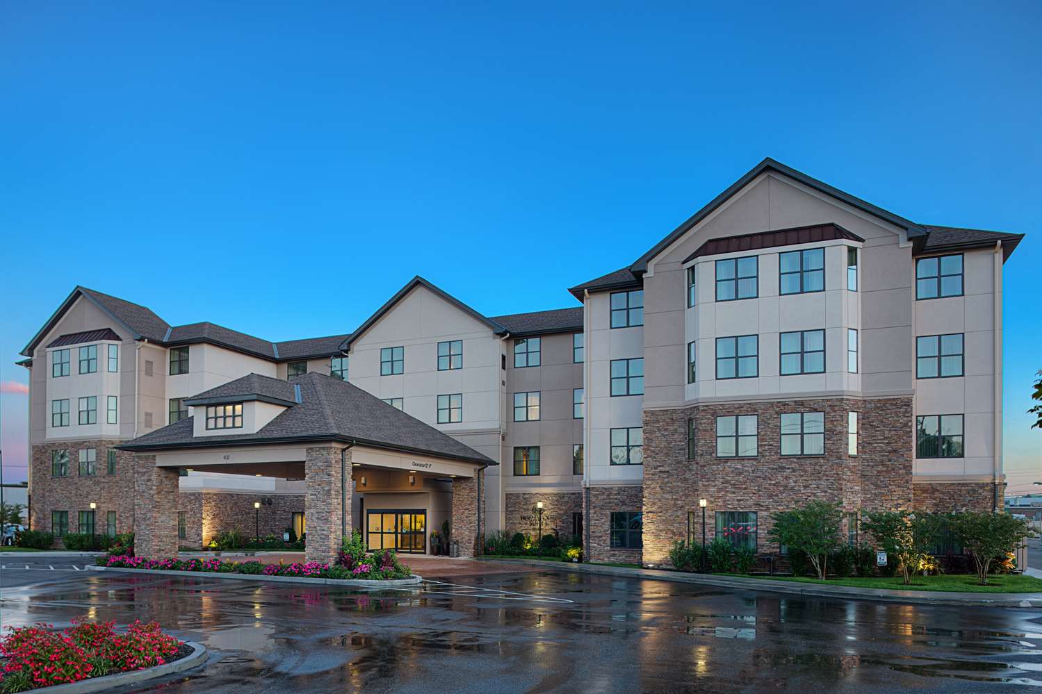 Pet Friendly Homewood Suites by Hilton Carle Place/Westbury, NY in Carle Place, New York