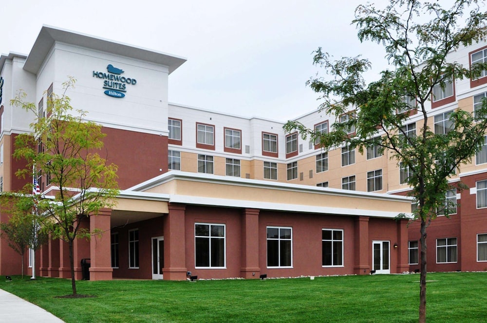 Pet Friendly Homewood Suites - Doylestown in Warrington, Pennsylvania