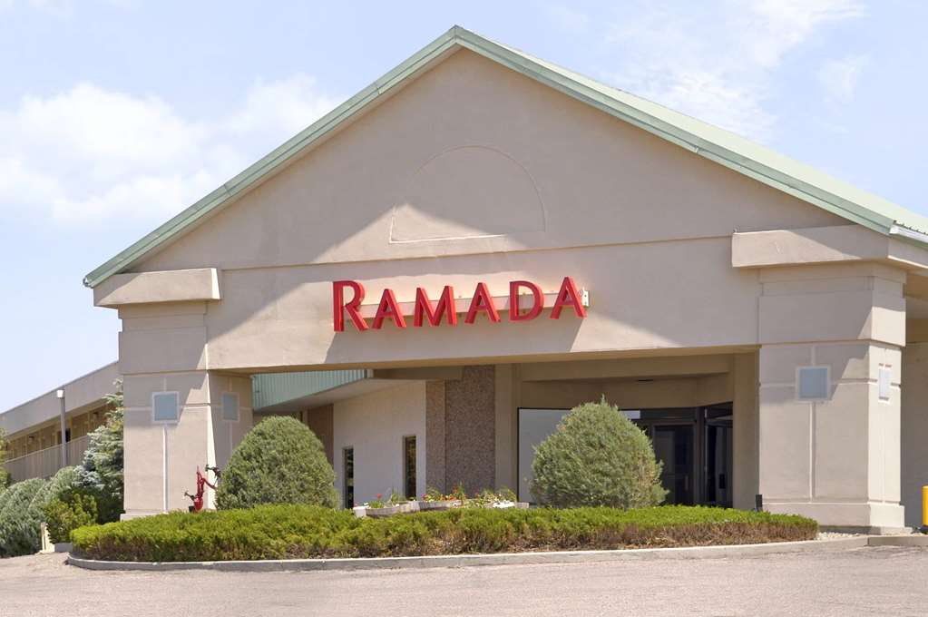 Pet Friendly Ramada Sterling in Sterling, Colorado