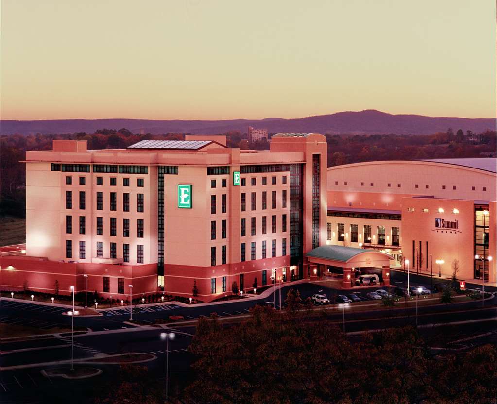 Pet Friendly Embassy Suites Hotel Hot Springs, Ar in Hot Springs, Arkansas