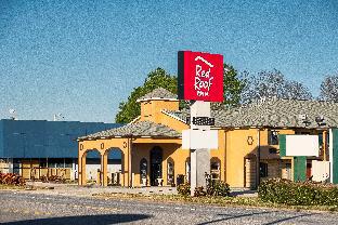 Pet Friendly Red Roof Inn Muscle Shoals in Muscle Shoals, Alabama