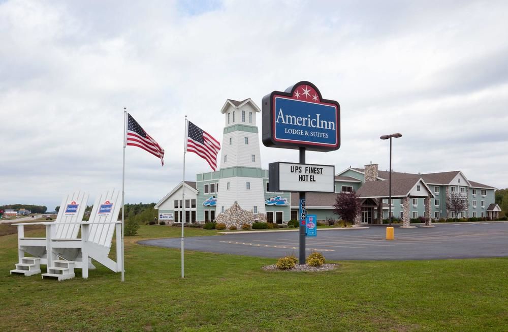 Pet Friendly AmericInn Munising in Wetmore, Michigan