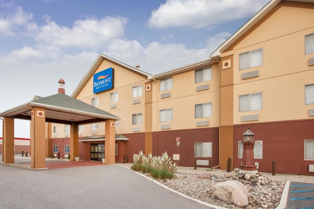 Pet Friendly Baymont Inn and Suites Conference Center South Haven in South Haven, Michigan