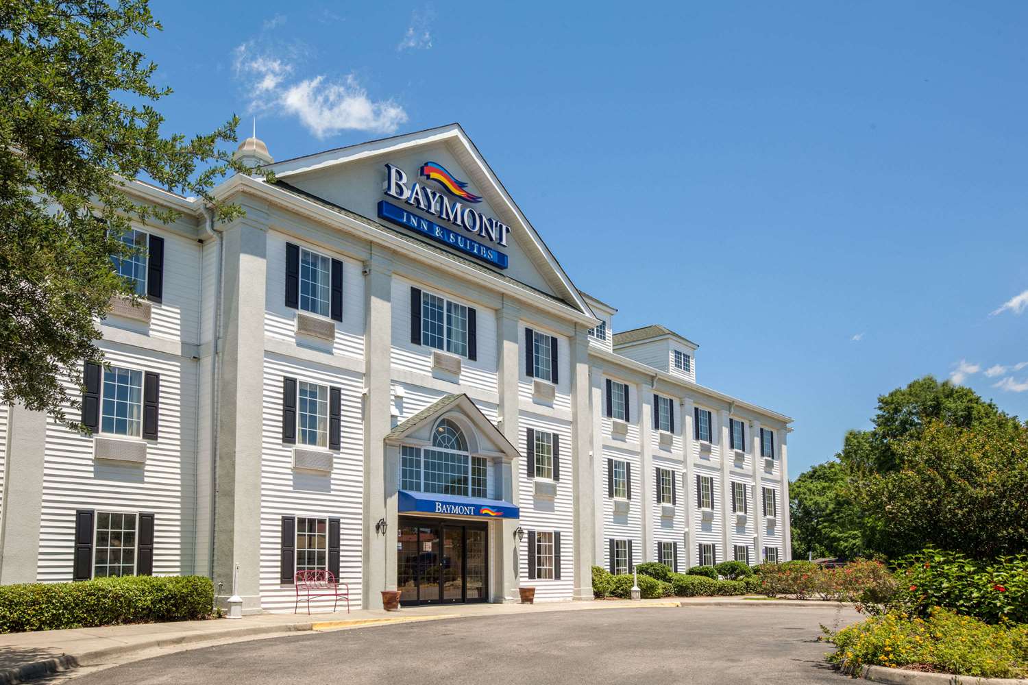 Pet Friendly Baymont Inn And Suites Lafayette Airport in Lafayette, Louisiana