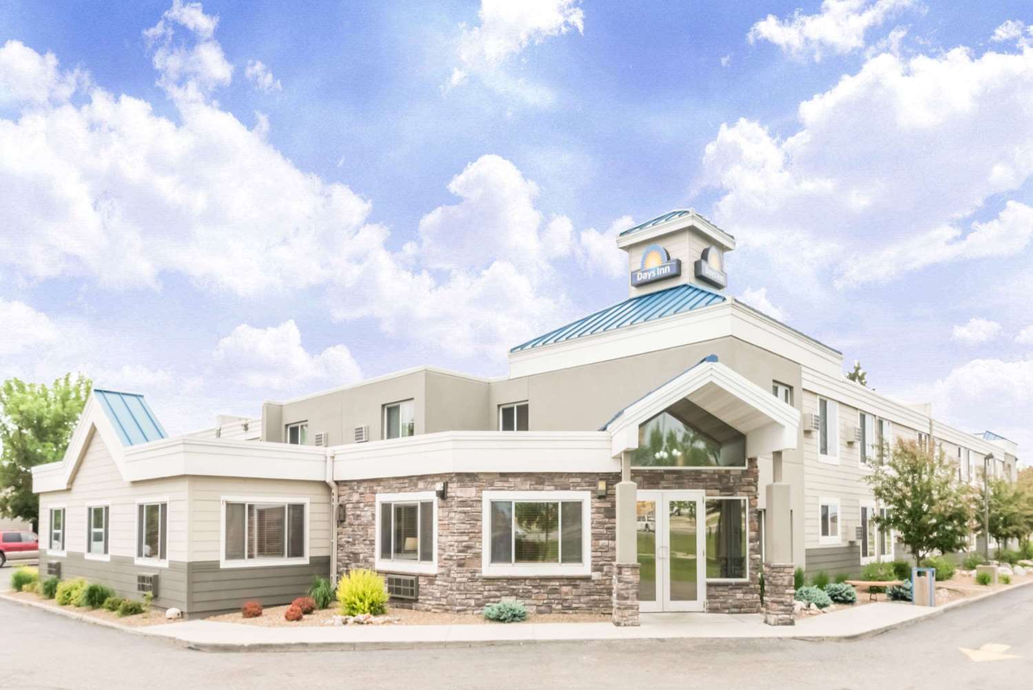 Pet Friendly Days Inn Bismarck in Bismarck, North Dakota