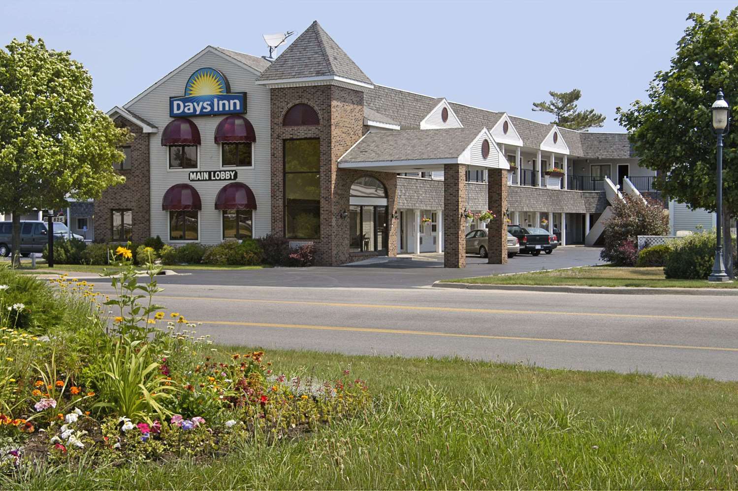 Pet Friendly Days Inn Mackinaw City - Lakeview in Mackinaw City, Michigan