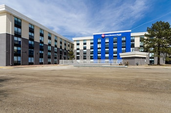 Pet Friendly Denver's Best Inn and Suites in Denver, Colorado