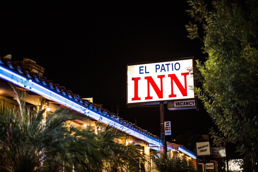 Pet Friendly El Patio Inn Studio City in Studio City, California