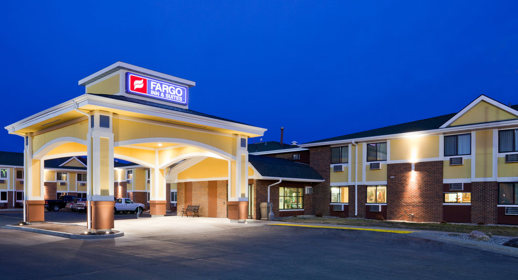 Pet Friendly Fargo Inn and Suites in Fargo, North Dakota