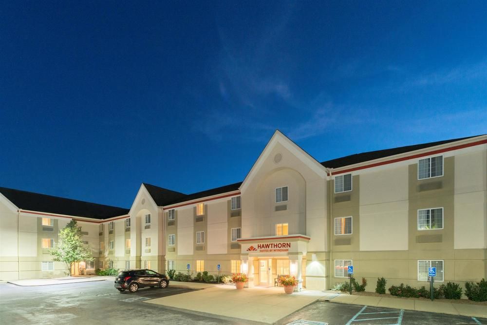 Pet Friendly Hawthorn Suites by Wyndham Louisville / Jeffersontown in Louisville, Kentucky