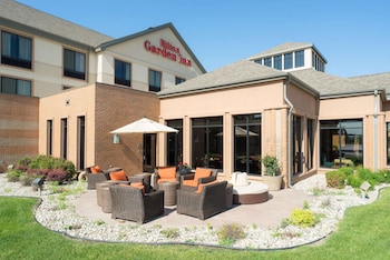 Pet Friendly Hilton Garden Inn Sioux City Riverfront in Sioux City, Iowa