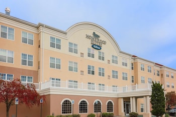 Pet Friendly Homewood Suites Erie in Erie, Pennsylvania