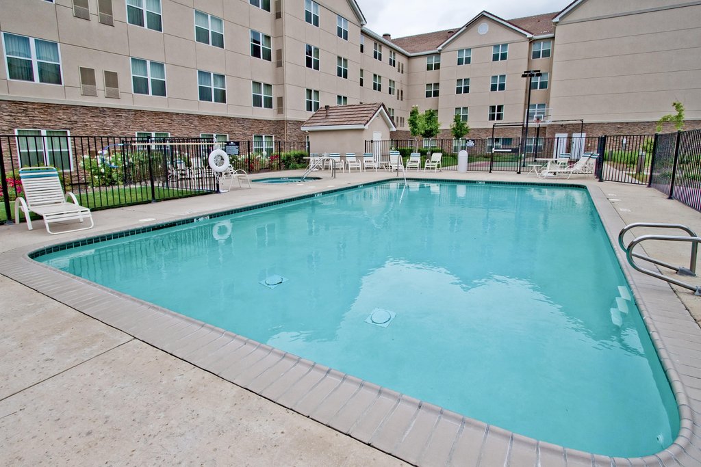 Pet Friendly Homewood Suites Sacramento Roseville in Roseville, California