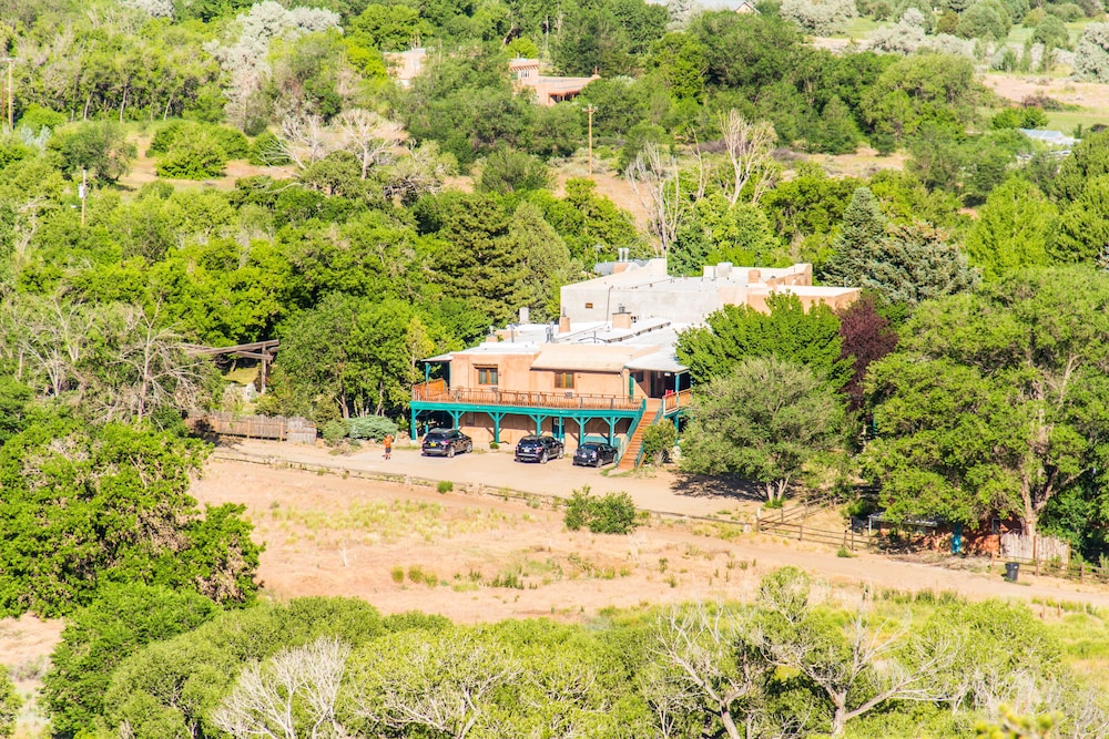 Pet Friendly San Geronimo Lodge in Taos, New Mexico