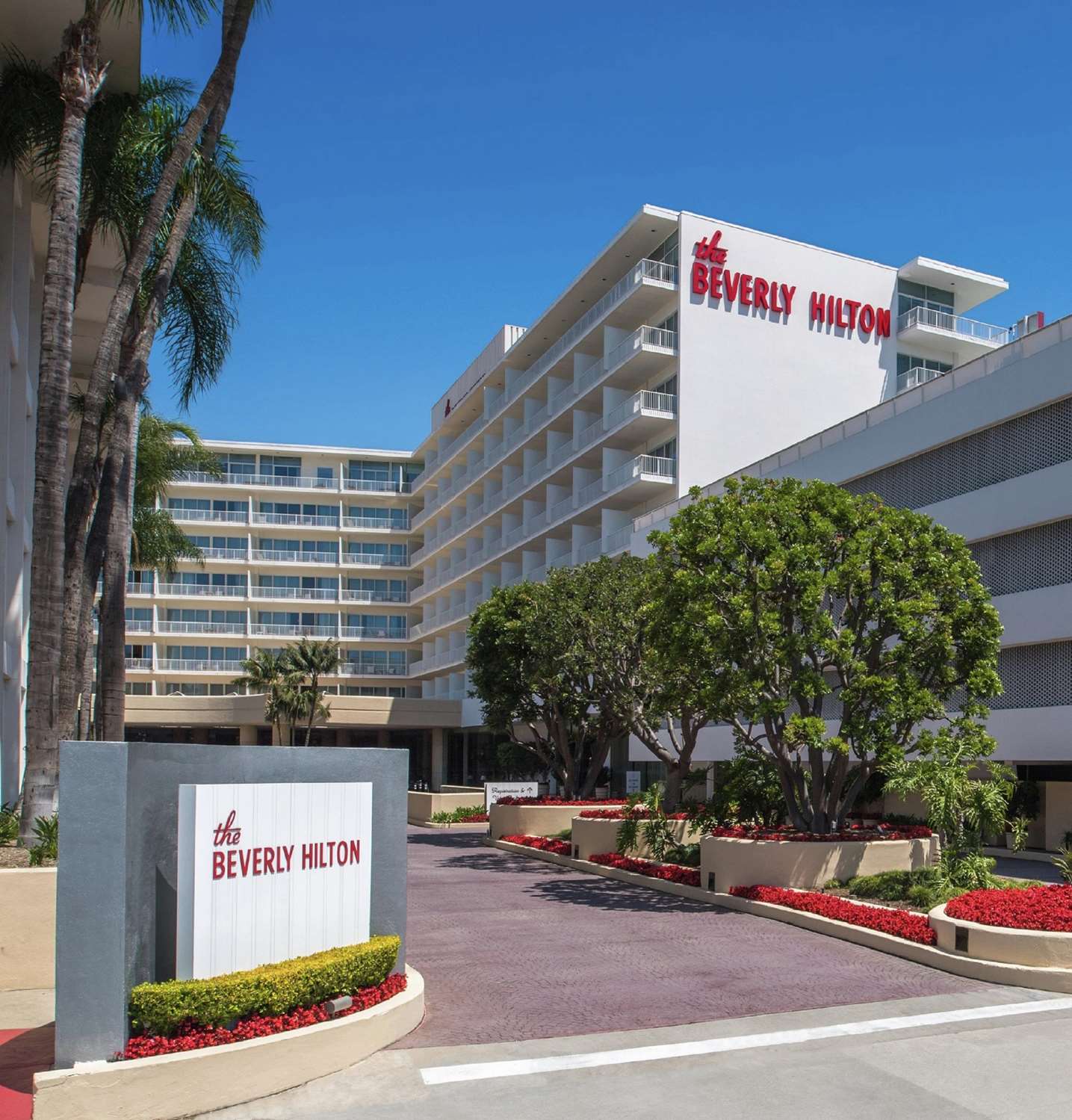 Pet Friendly The Beverly Hilton in Beverly Hills, California