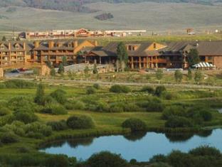 Pet Friendly Inn at SilverCreek in Granby, Colorado