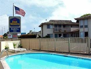 Pet Friendly Pacific Inn in Monterey, California