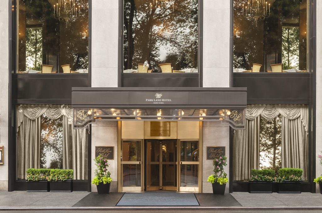 Pet Friendly Park Lane Hotel in New York, New York