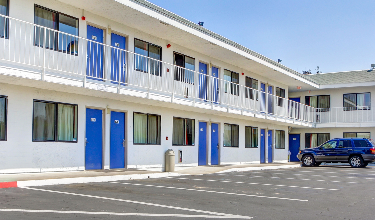 Pet Friendly Motel 6 Medford South in Medford, Oregon