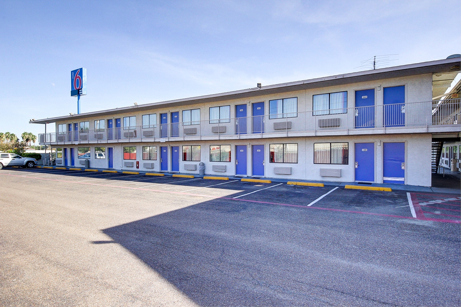 Pet Friendly Motel 6 Laredo South in Laredo, Texas