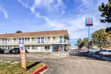 Pet Friendly Motel 6 Fort Collins in Fort Collins, Colorado
