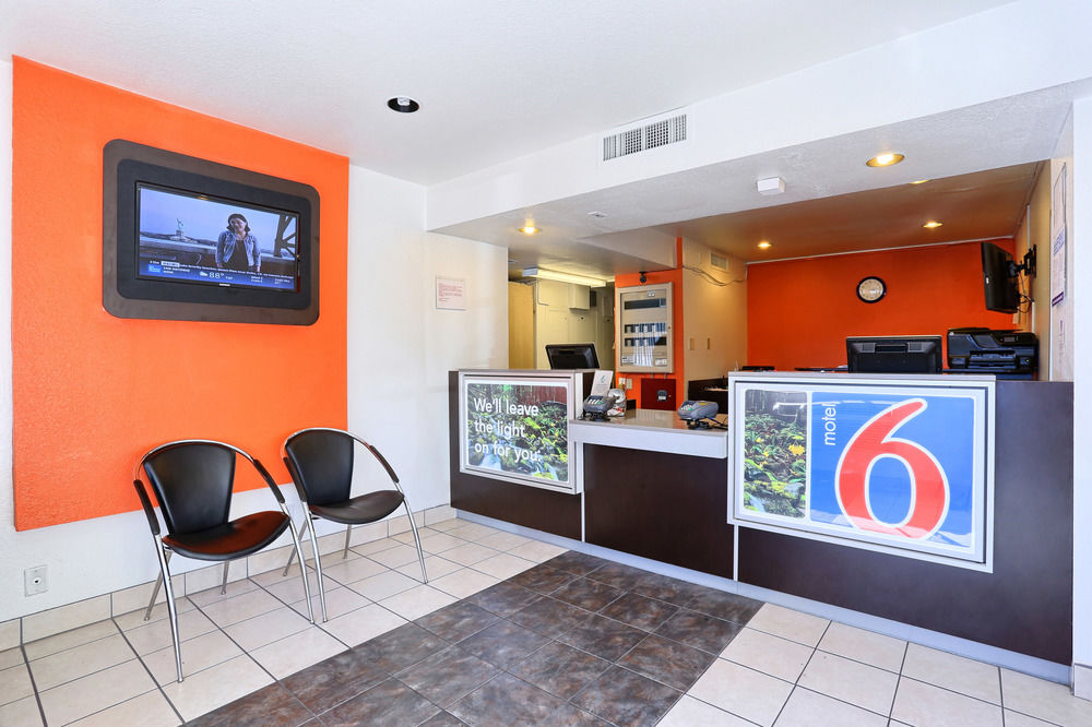 Pet Friendly Motel 6 Pittsburg in Pittsburg, California