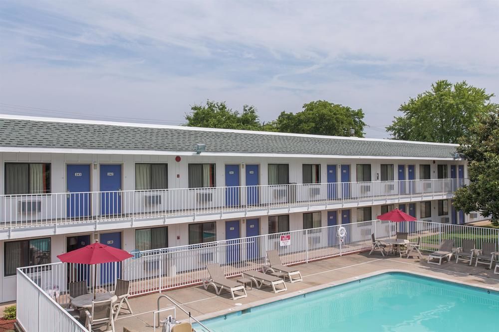 Pet Friendly Motel 6 Nashville - Goodlettsville in Goodlettsville, Tennessee