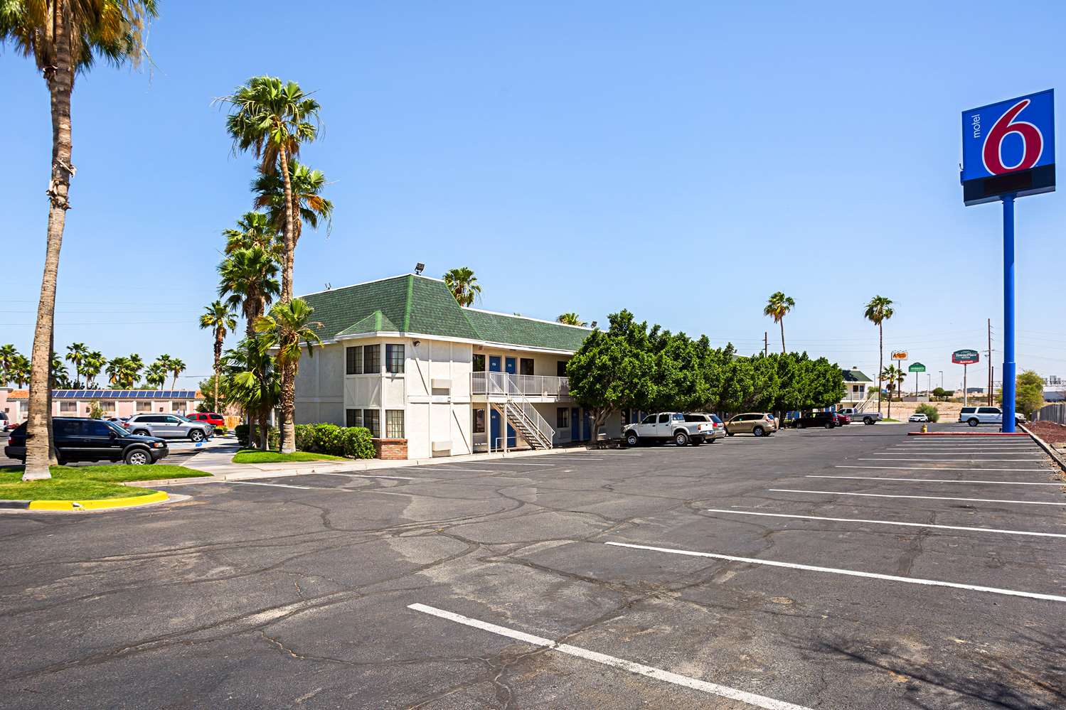 Pet Friendly Motel 6 Yuma East in Yuma, Arizona