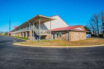 Pet Friendly Motel 6 Manchester Tn in Manchester, Tennessee