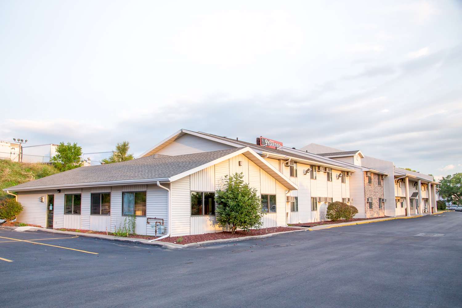 Pet Friendly Motel 6 Omaha Ne in Omaha, Nebraska