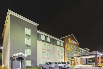 Pet Friendly La Quinta Inn & Suites Round Rock South in Austin, Texas