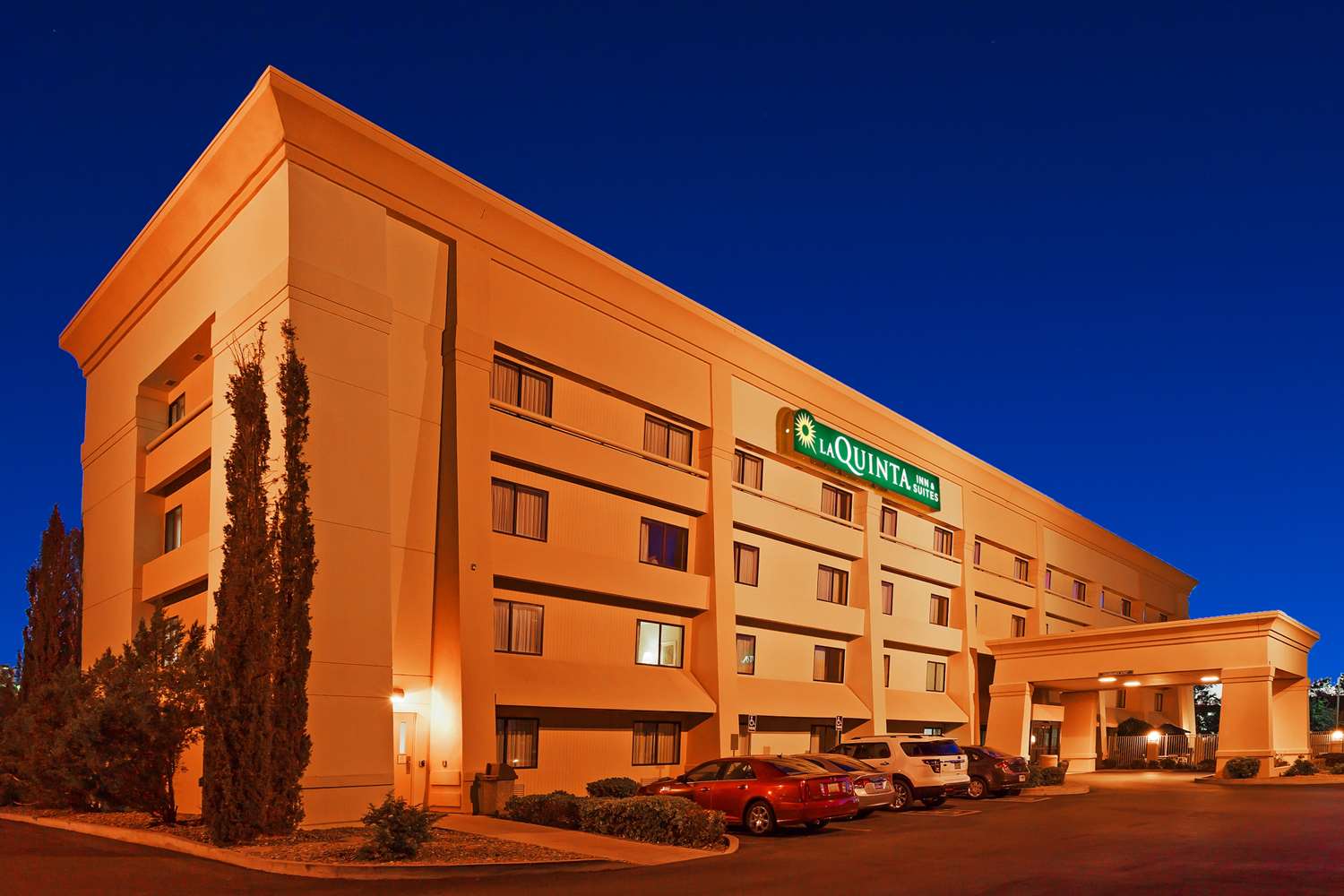 Pet Friendly La Quinta Inn & Suites Las Cruces Organ Mountain in Las Cruces, New Mexico