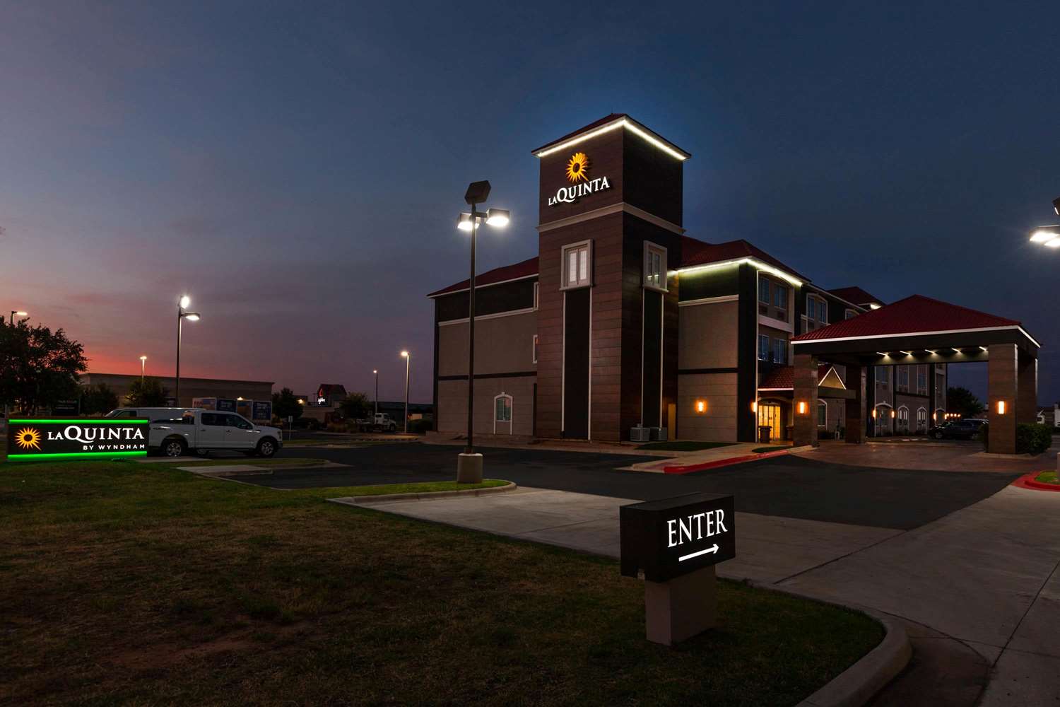 Pet Friendly La Quinta Inn & Suites Midland North in Midland, Texas