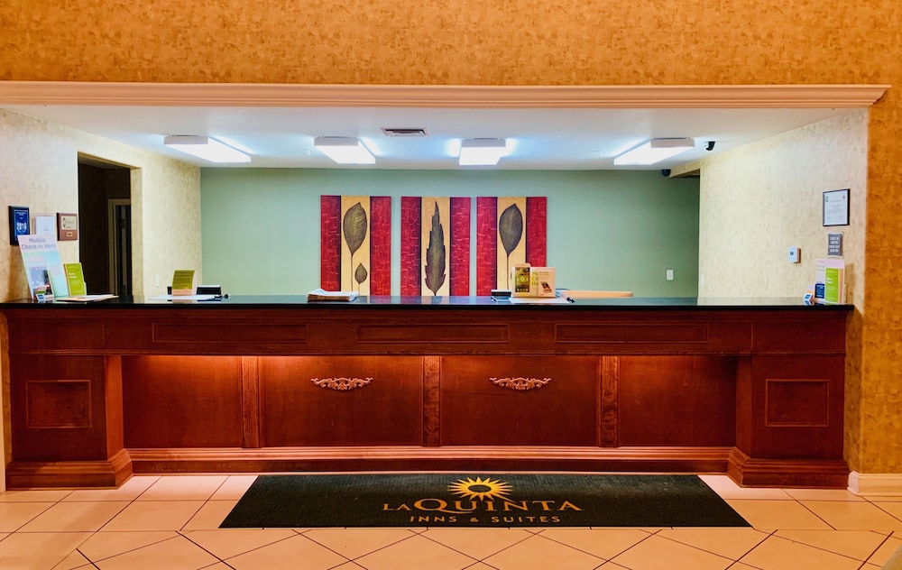 Pet Friendly La Quinta Inn & Suites Fort Smith in Fort Smith, Arkansas