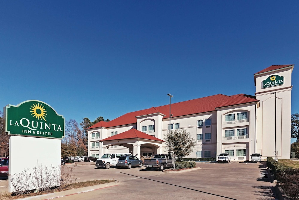 Pet Friendly La Quinta Inn & Suites I-20 Longview South in Longview, Texas