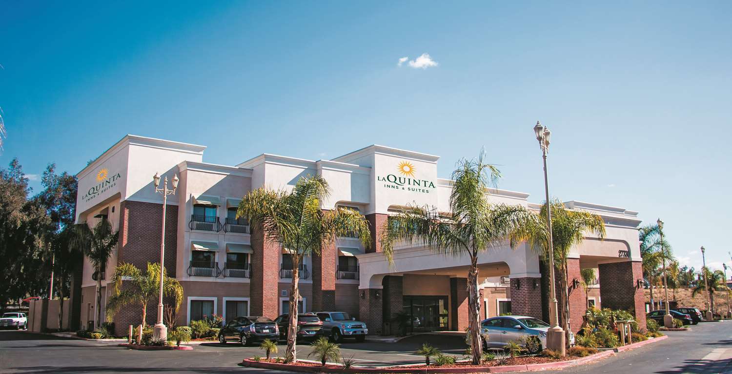 Pet Friendly La Quinta Inn & Suites Temecula in Temecula, California