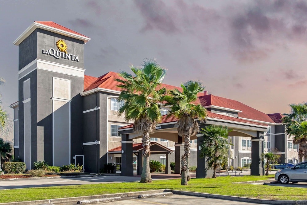 Pet Friendly La Quinta Inn & Suites Hammond in Hammond, Louisiana