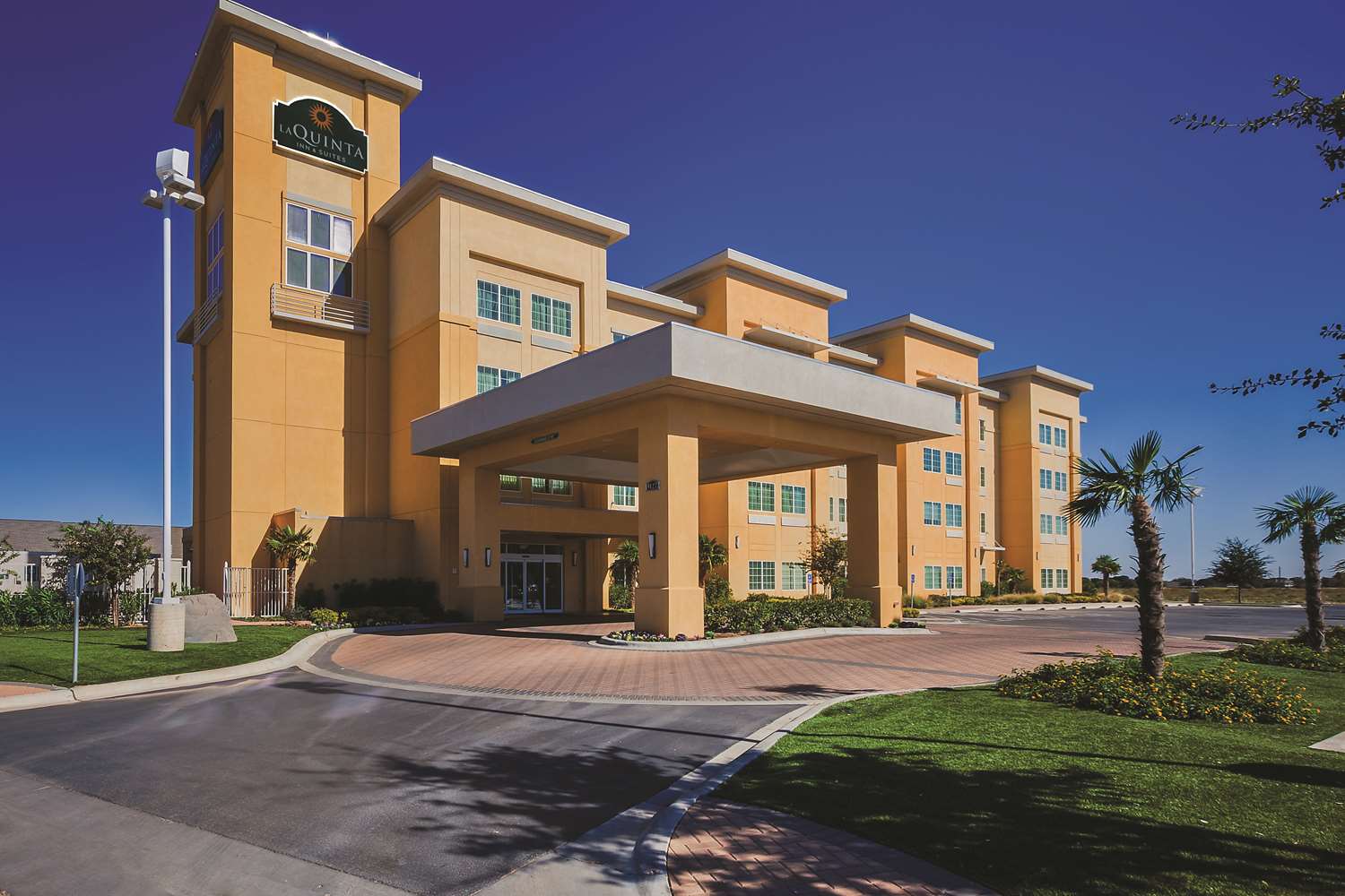 Pet Friendly La Quinta Inn & Suites Odessa North in Odessa, Texas