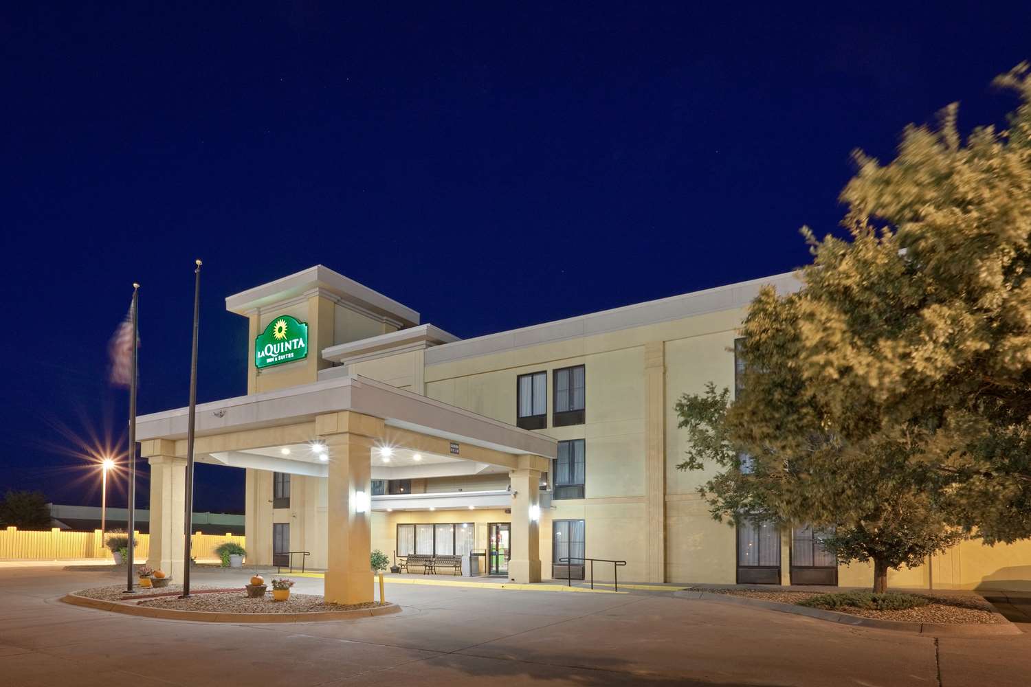 Pet Friendly La Quinta Inn & Suites Salina in Salina, Kansas