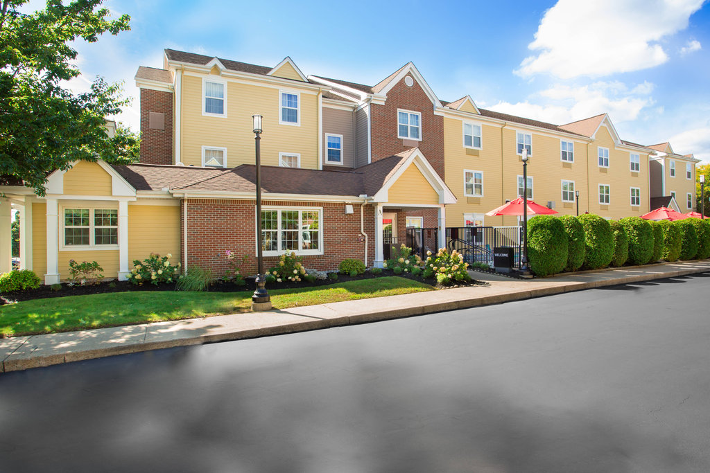 Pet Friendly Towneplace Suites By Marriott Boston Tewksbury/andover in Tewksbury, Massachusetts