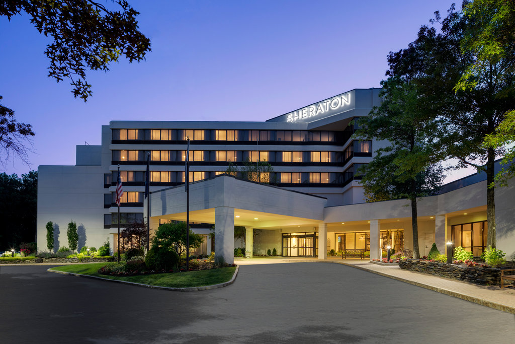 Pet Friendly Portland Sheraton At Sable Oaks in South Portland, Maine